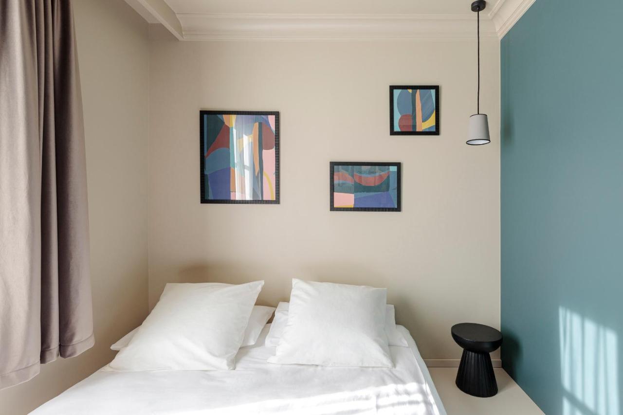 Hotel Corneille - Entree Autonome, Reception En Ligne - Encore Mieux 图尔 外观 照片